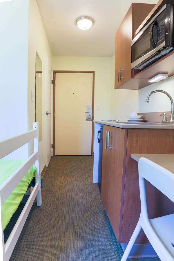 Vantaggio Suites Сан Диего Екстериор снимка